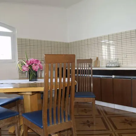 Appartement Beachfront Darija Tkon