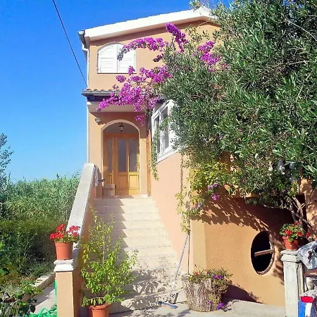 Appartement Beachfront Darija *